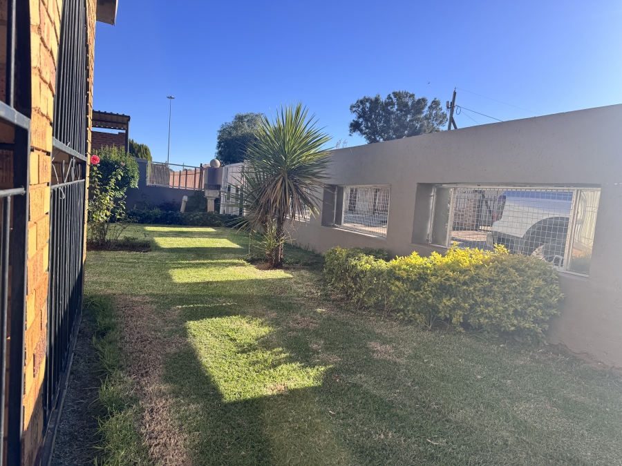 3 Bedroom Property for Sale in Kanana North West